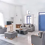 Nola Traditional With Pool And Amazing Sea Views, Парос