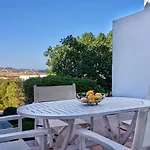 Вилла Nola Traditional With Pool And Amazing Sea Views, Парос