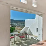 Вилла Nola Traditional With Pool And Amazing Sea Views,