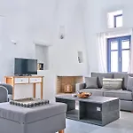 Nola Traditional With Pool And Amazing Sea Views, Вилла Парос