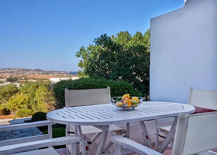 Vila Nola Traditional With Pool And Amazing Sea Views, Páros