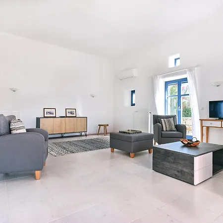 Nola Traditional With Pool And Amazing Sea Views, Villa Parikia (Paros)