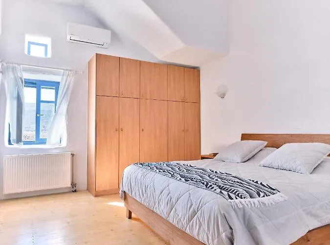 Nola Traditional With Pool And Amazing Sea Views, فيلة *