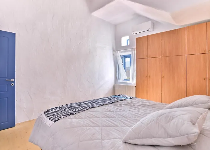 Nola Traditional With Pool And Amazing Sea Views, * Parikia (Paros)