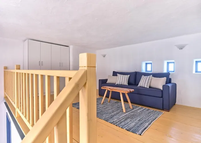 Nola Traditional With Pool And Amazing Sea Views, فيلة باروس